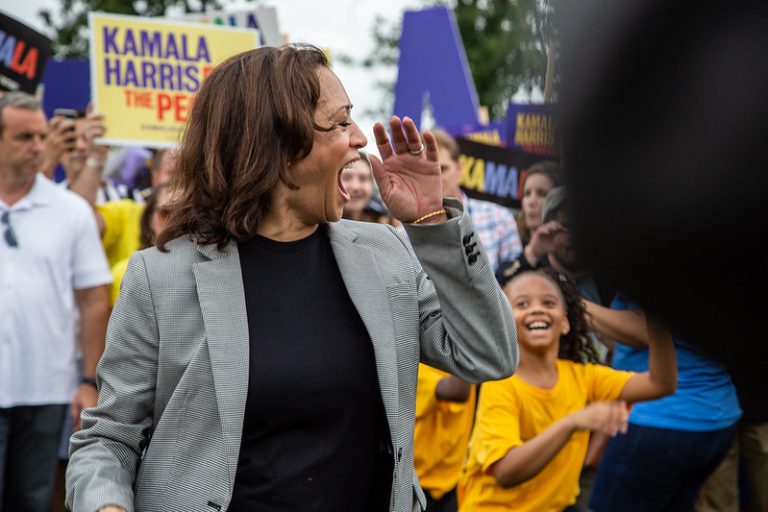 Senator Kamala Harris dances with a crowd of supporters at the 2019 Polk County Steak Fry